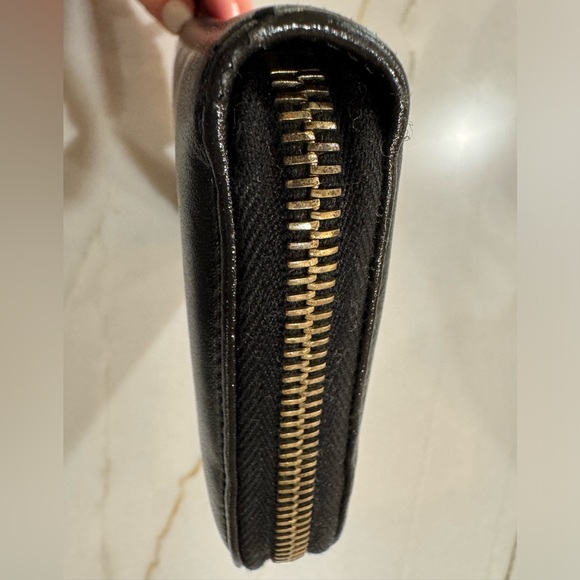 Fendi Black Leather By the Way Zip Around Long Wallet - Picture 8 of 13
